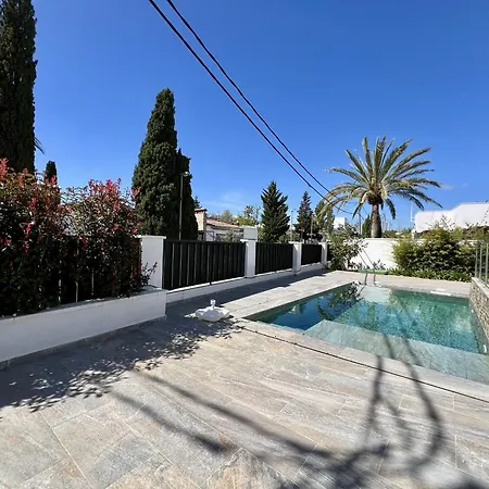 Montsia 23 - Casa Con Piscina Privada En *